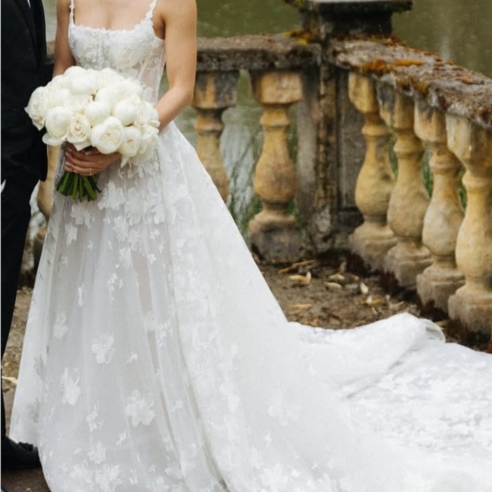 Martina Liana White Lace A-Line Wedding Dress with Floral Appliqué